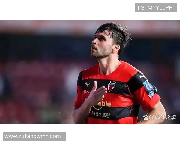 足球场上的8号球星：带领球队逆袭的幕后英雄与技术大师